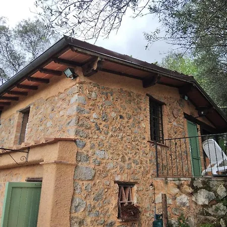 La Merla Del Tasso * Camaiore